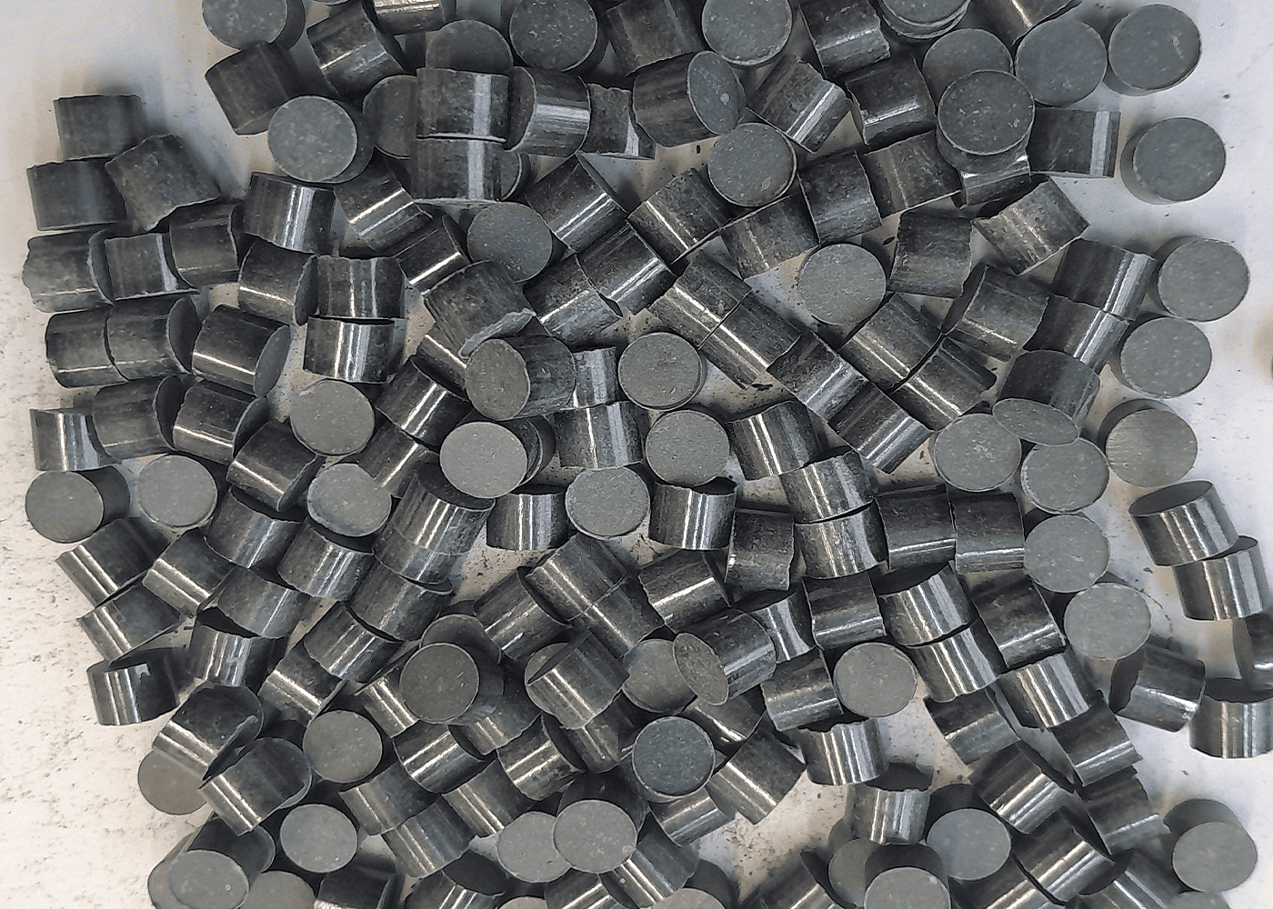 Nickel on kieselguhr
